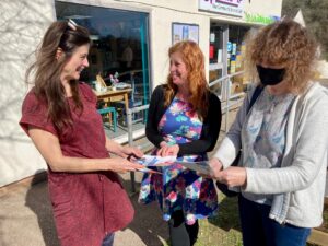 Get training to advise people in your area on cutting bills and carbon emissions 