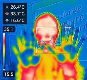 Funded by ECOE, SEADREAM used a thermal imaging camera to inspire and engage diverse audiences that are not necessarily looking to learn about energy efficiency and the climate emergency. Image credit: SEADREAM.